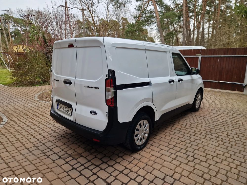 Ford Transit Courier - 3
