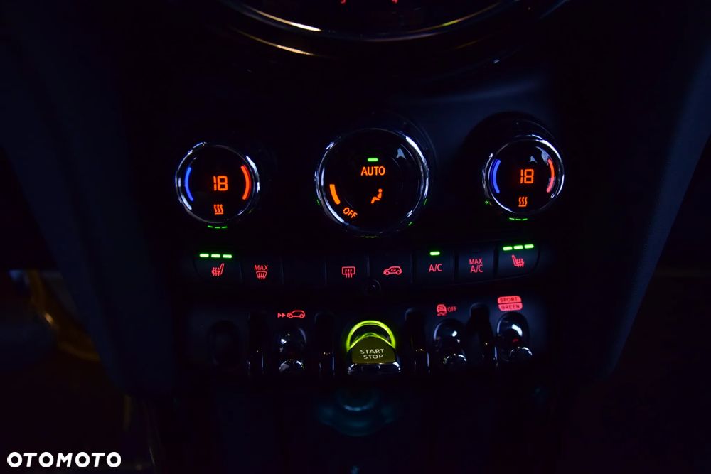 MINI Cooper SE Electric Trim - 27