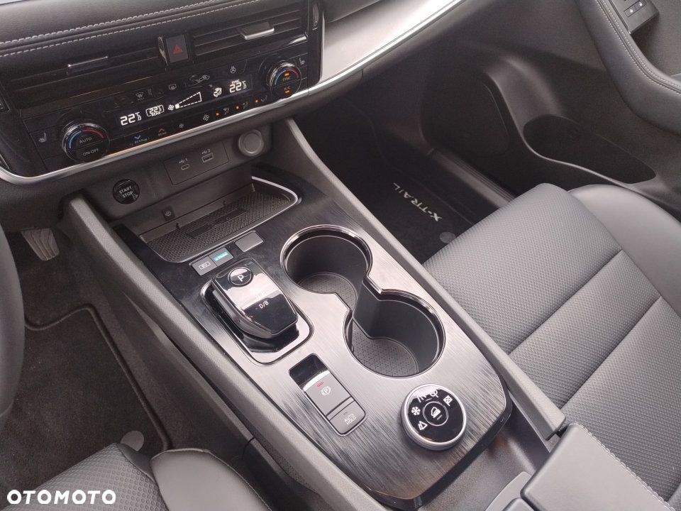 Nissan X-Trail - 14
