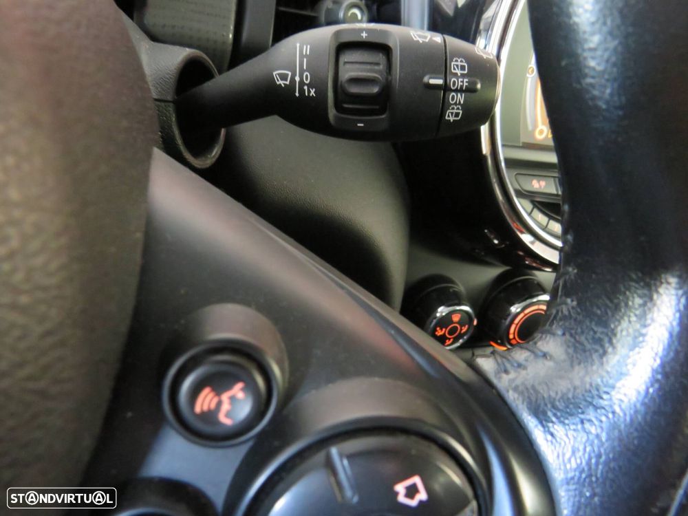 MINI 5 Portas Cooper D - 22