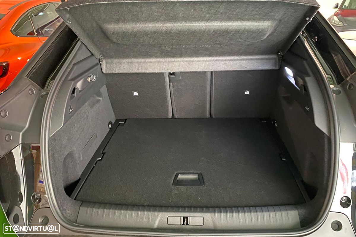 Peugeot 3008 1.2 Hybrid Allure e-DCS6 - 16