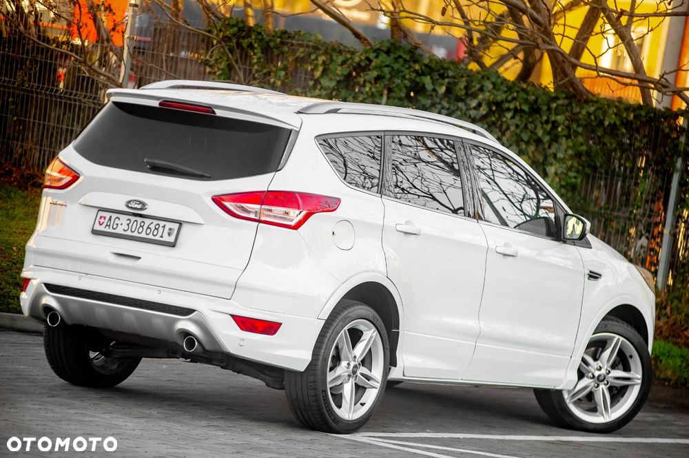 Ford Kuga 2.0 TDCi 4x4 Titanium - 12
