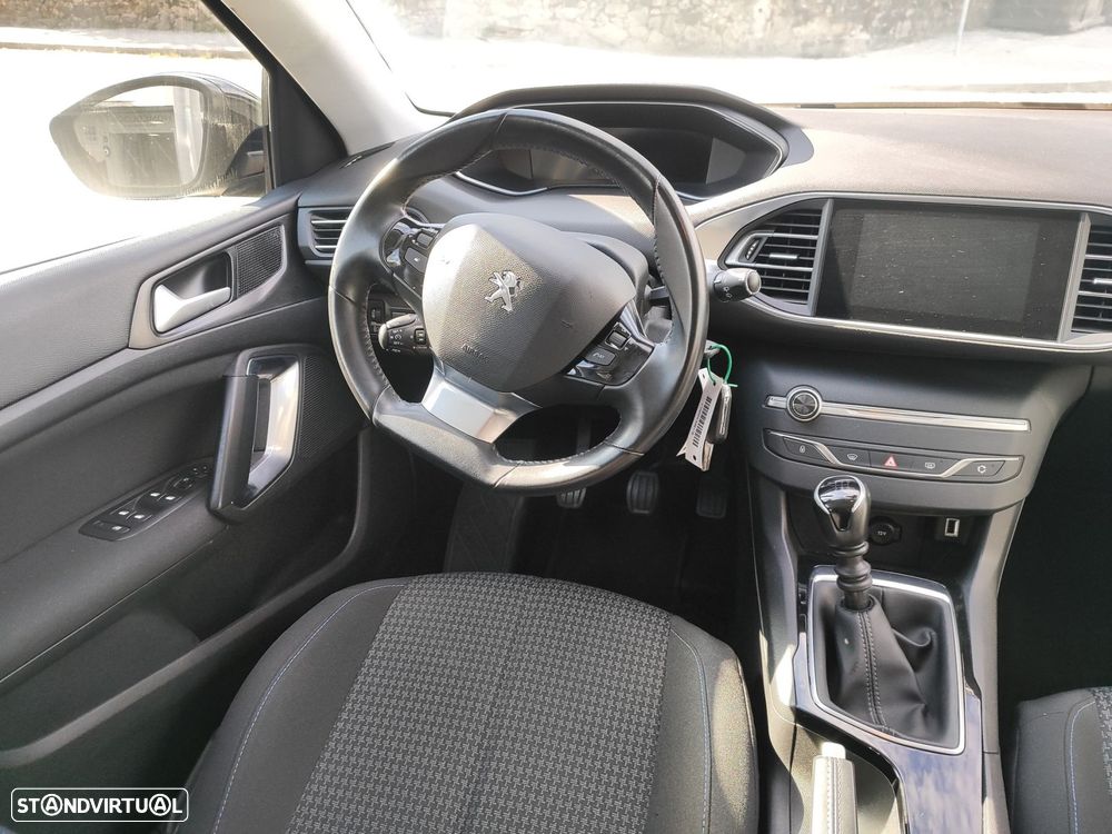 Peugeot 308 SW 1.5 BlueHDi Style - 11