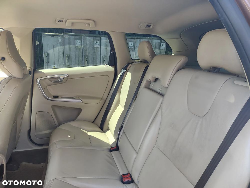 Volvo XC 60 D5 AWD Summum - 13