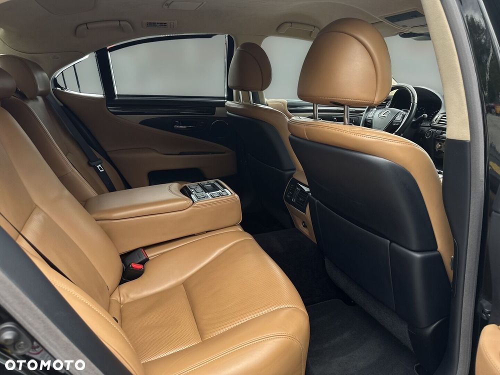 Lexus LS 460 Elite AWD - 11