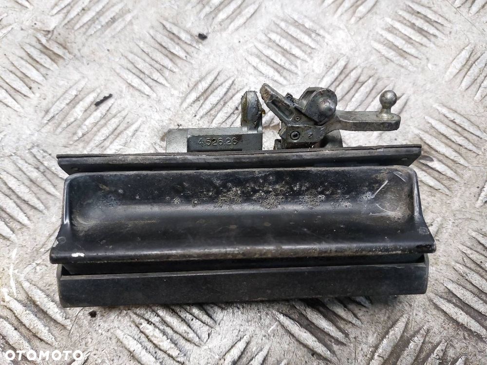 KLAMKA KLAPY BAGAŻNIKA SEAT TOLEDO II 1M5827561E - 2