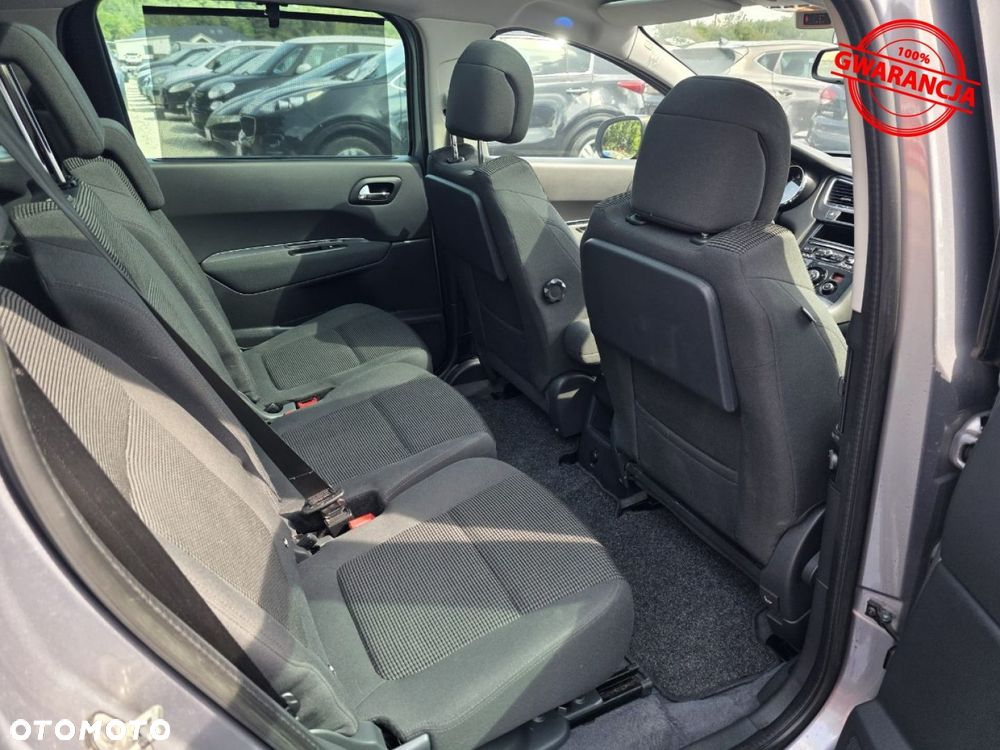 Peugeot 5008 - 23