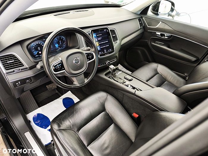 Volvo XC 90 T5 AWD Momentum 7os - 22
