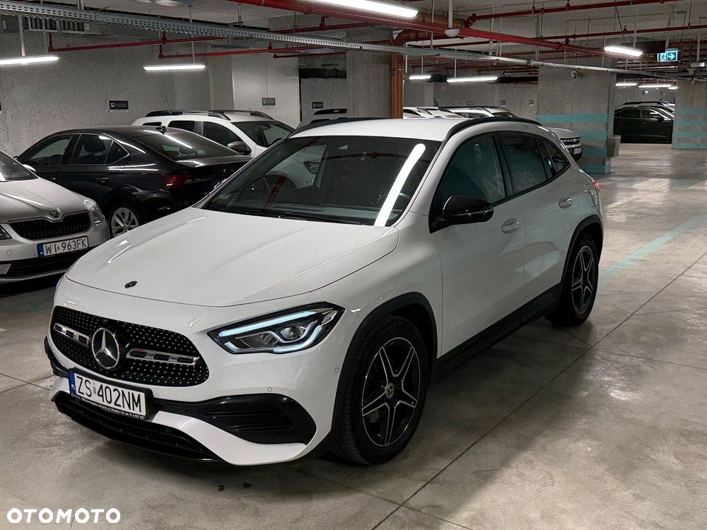 Mercedes-Benz GLA 200 AMG Line - 10