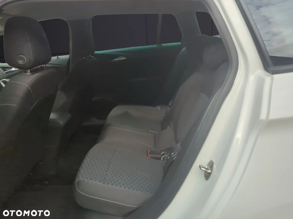 Opel Astra 1.2 T Business Edition S&S - 12