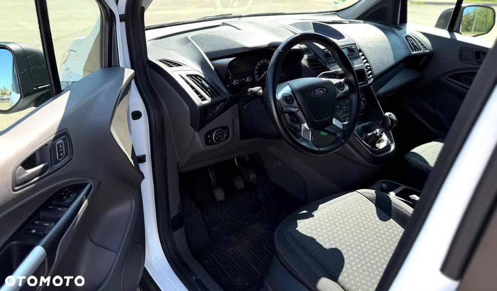 Ford Transit Connect - 13