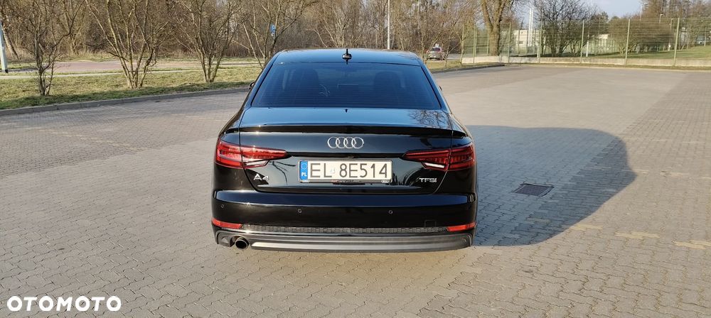 Audi A4 Limousine - 4