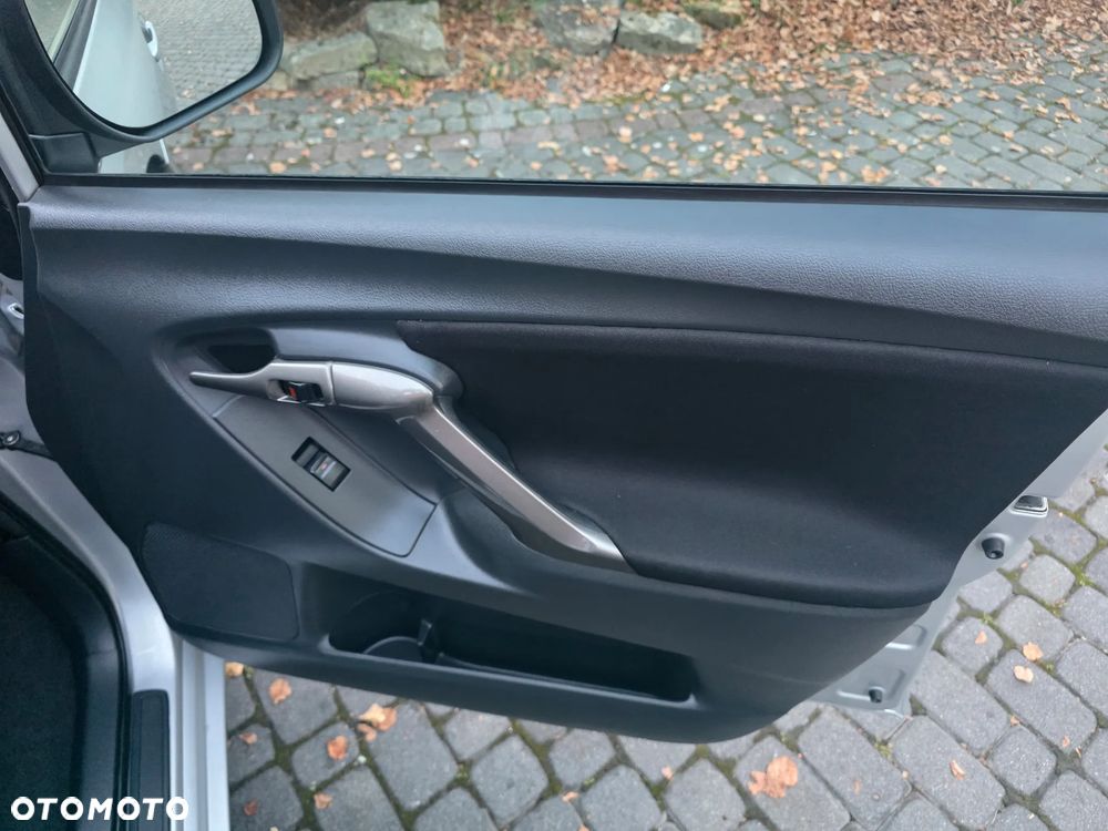Toyota Verso 1.6 7-Sitzer Life - 21