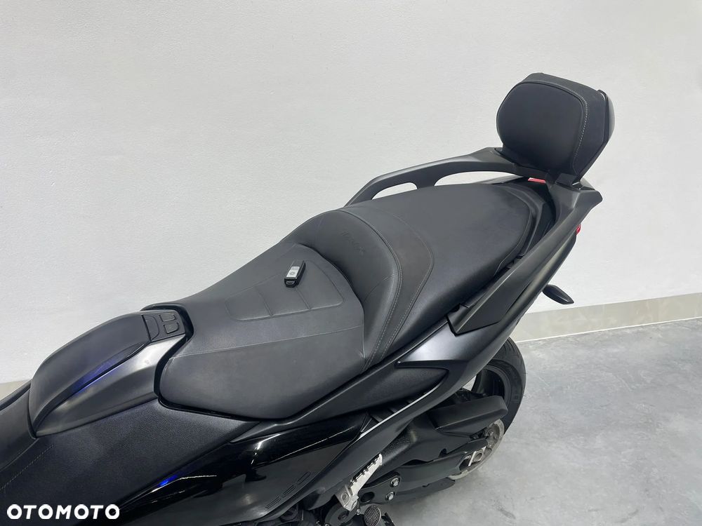 Yamaha Tmax - 13