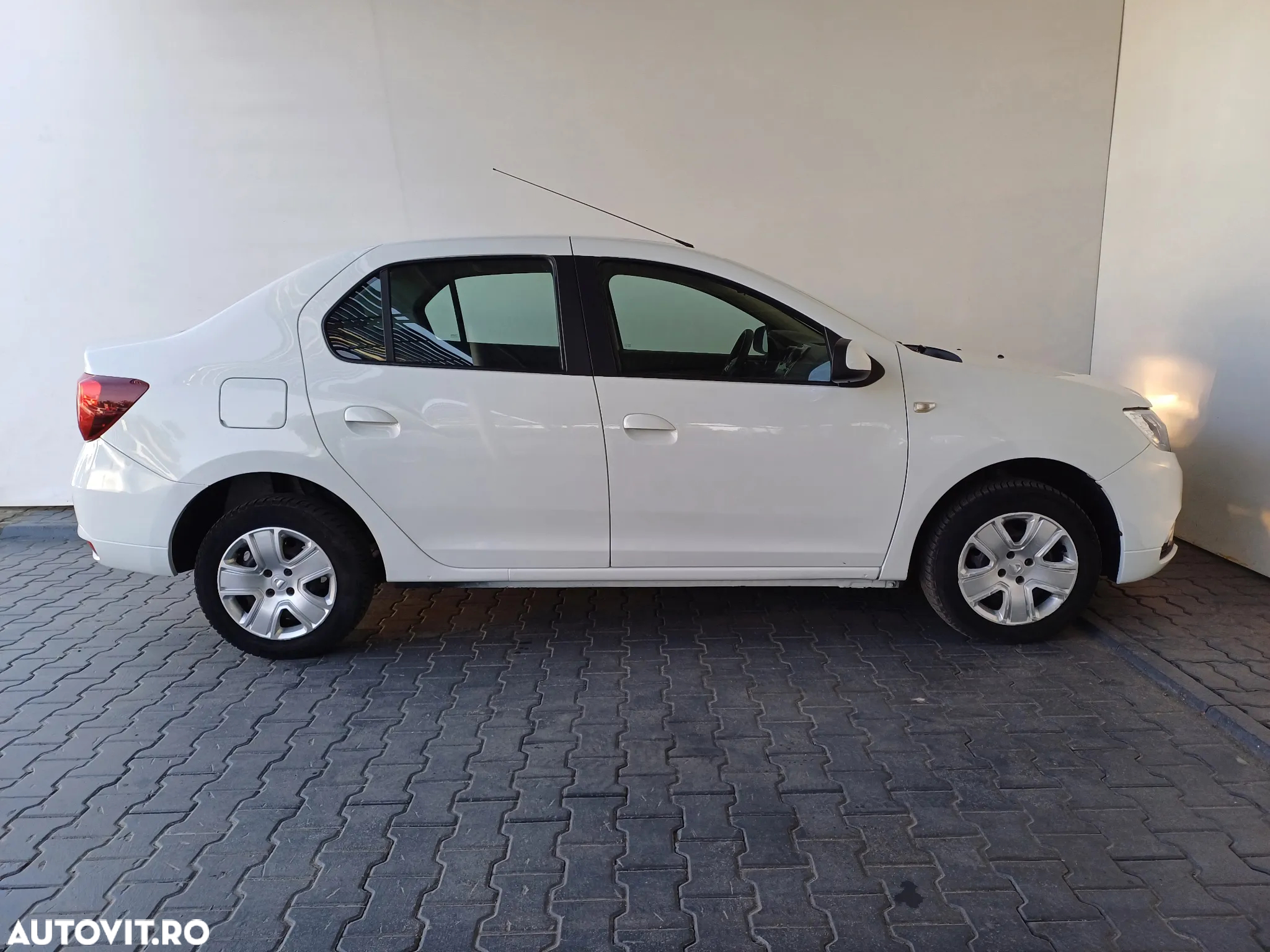 Dacia Logan 1.5 Blue dCi Laureate - 16