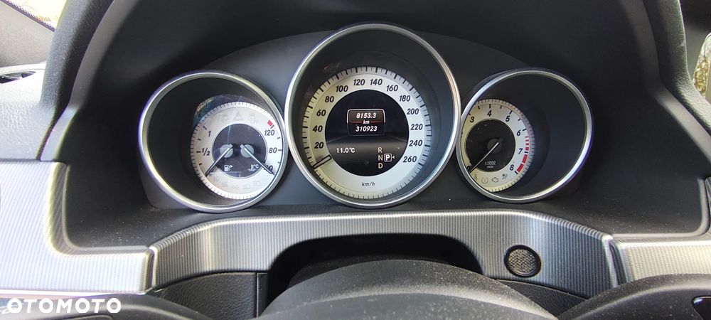 Mercedes-Benz Klasa E 250 Elegance - 12