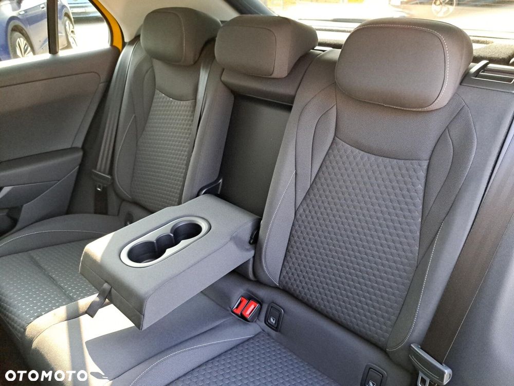 Volkswagen T-Roc - 35