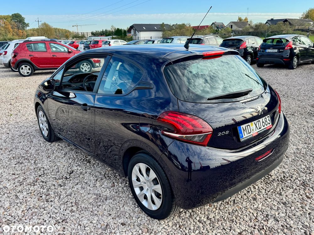 Peugeot 208 - 4
