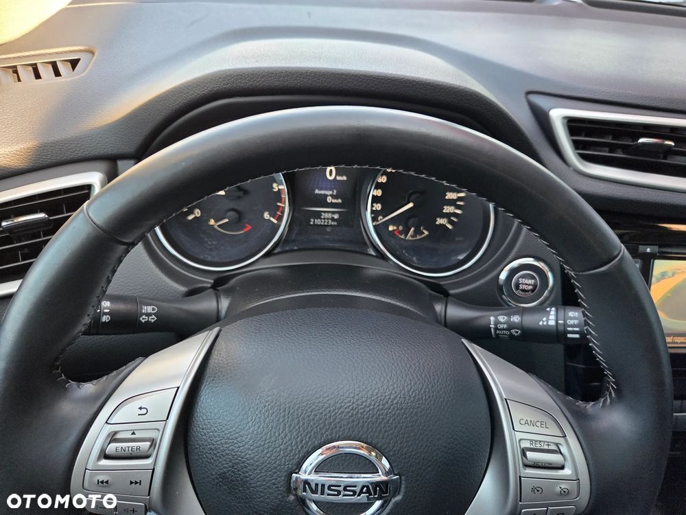 Nissan Qashqai 1.5 dCi DPF 360 - 33