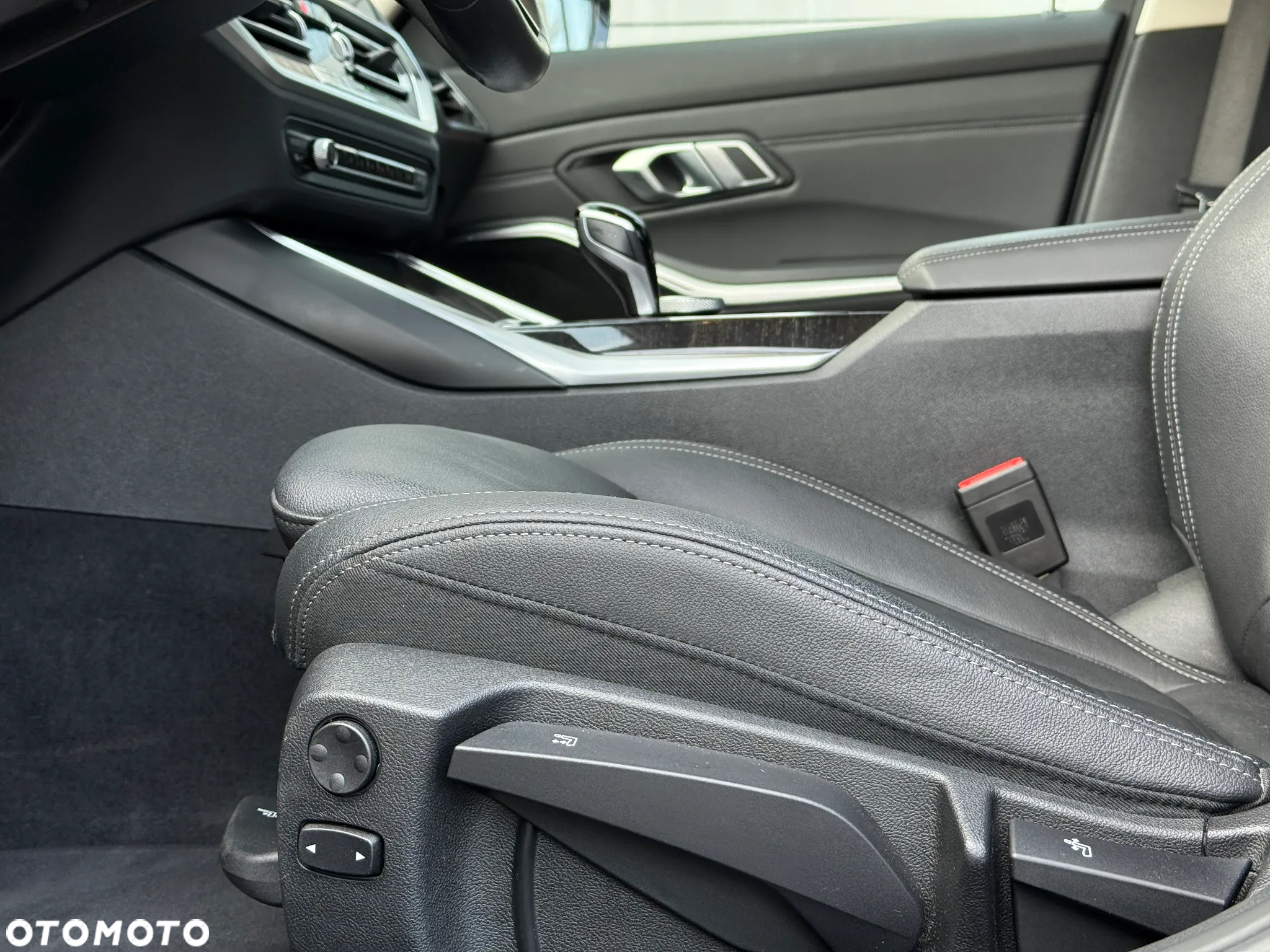 BMW Seria 3 320d xDrive Luxury Line - 22