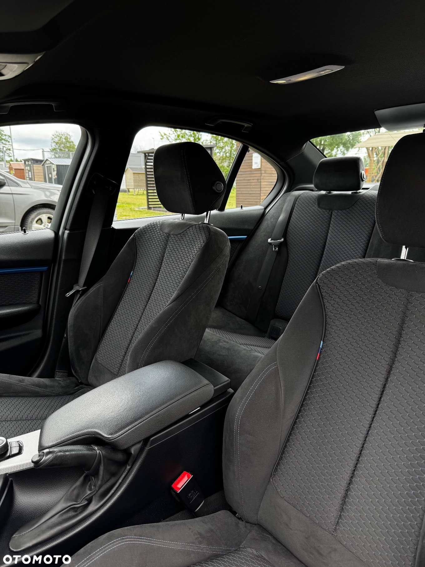 BMW Seria 3 318i - 13