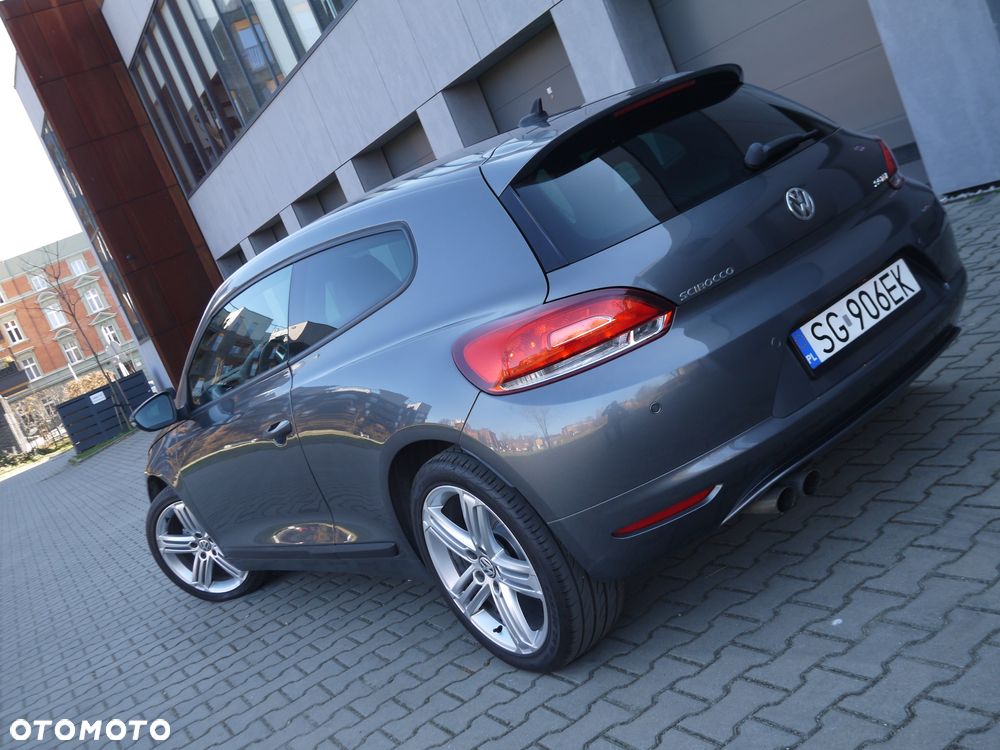 Volkswagen Scirocco 2.0 TDI - 12