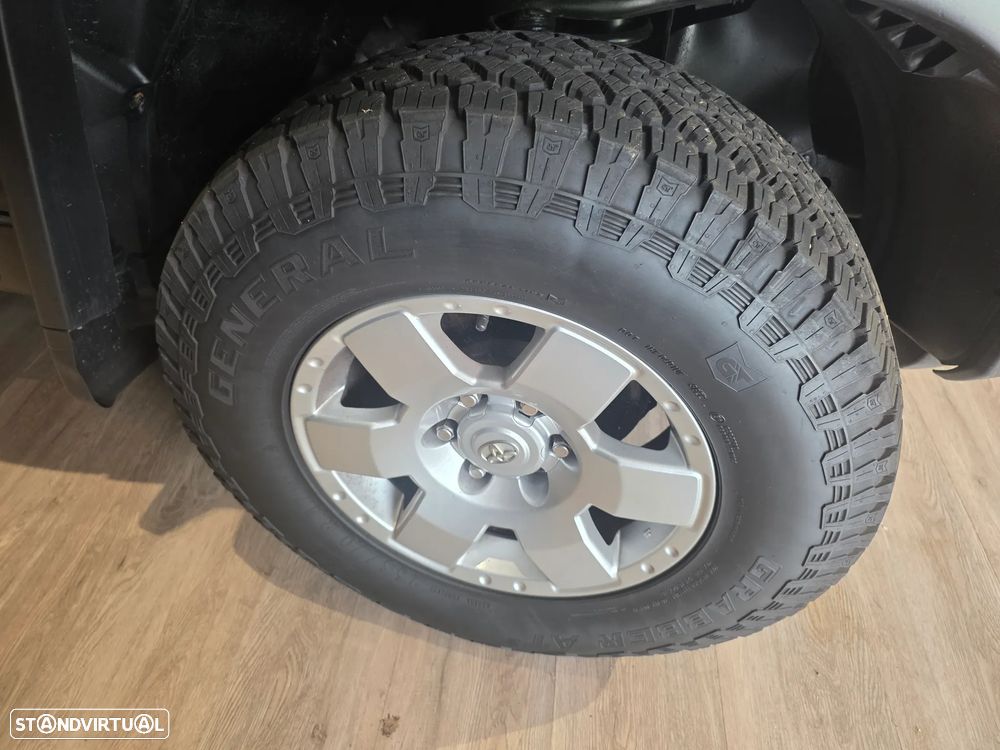 Toyota FJ Cruiser - 8