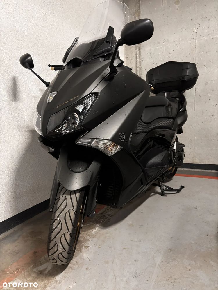 Yamaha Tmax - 10