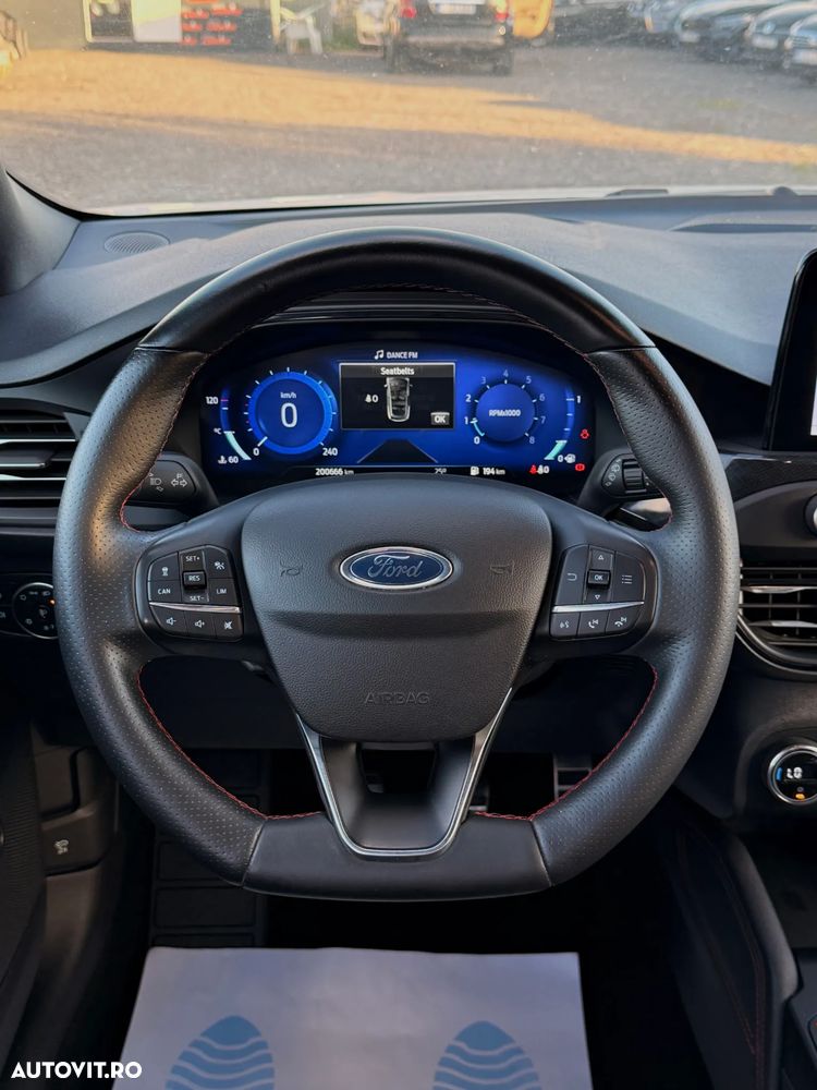 Ford Focus 1.0 EcoBoost MHEV ST-Line - 10