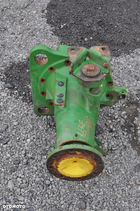 ZWOLNICA POCHWA LEWA JOHN DEERE 6600 - 5
