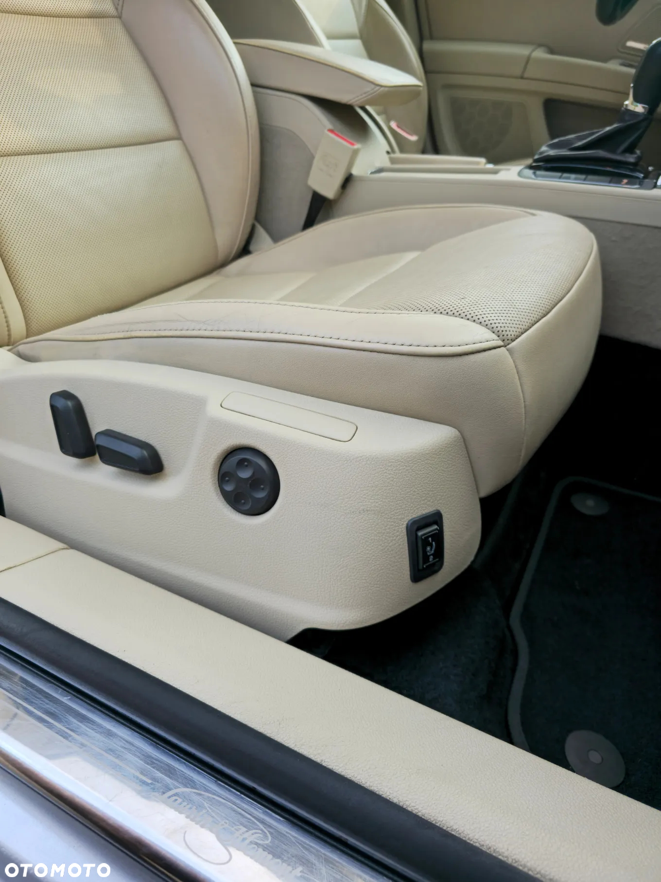 Skoda Superb 2.0 TDI 4x4 L&K DSG - 20