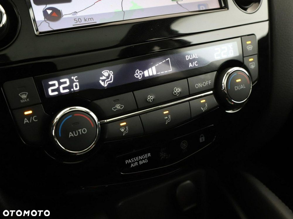 Nissan Qashqai 1.6 DIG-T N-Connecta - 26