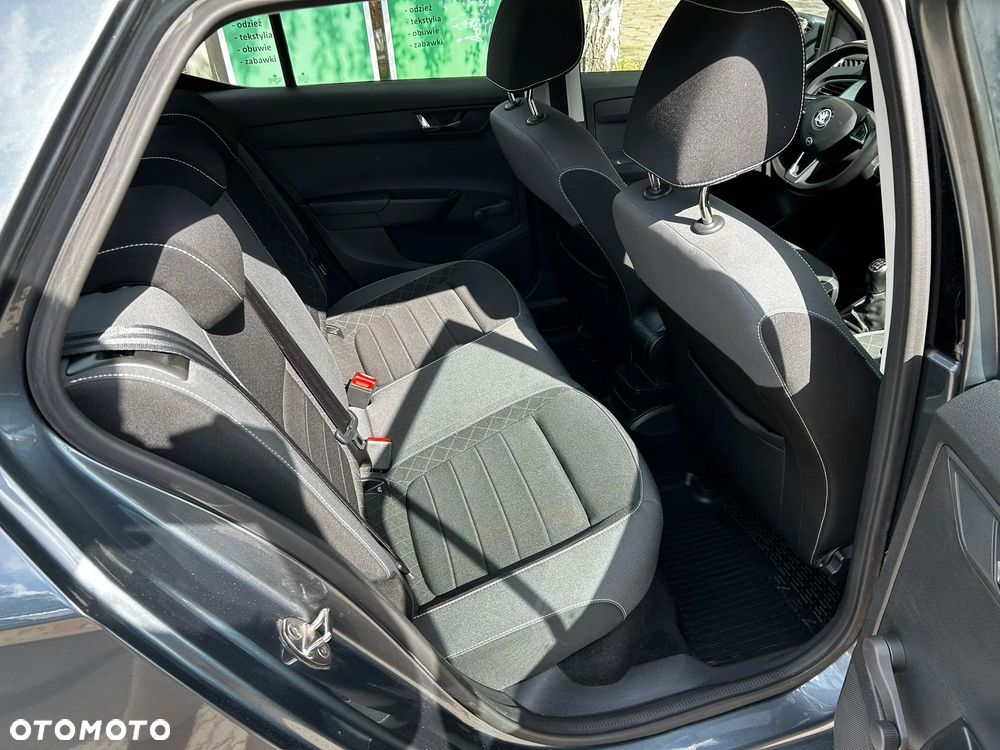 Skoda Fabia 1.0 Ambition - 26