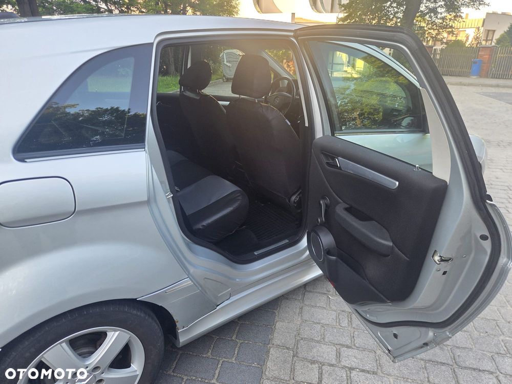 Mercedes-Benz Klasa B 180 CDI - 17