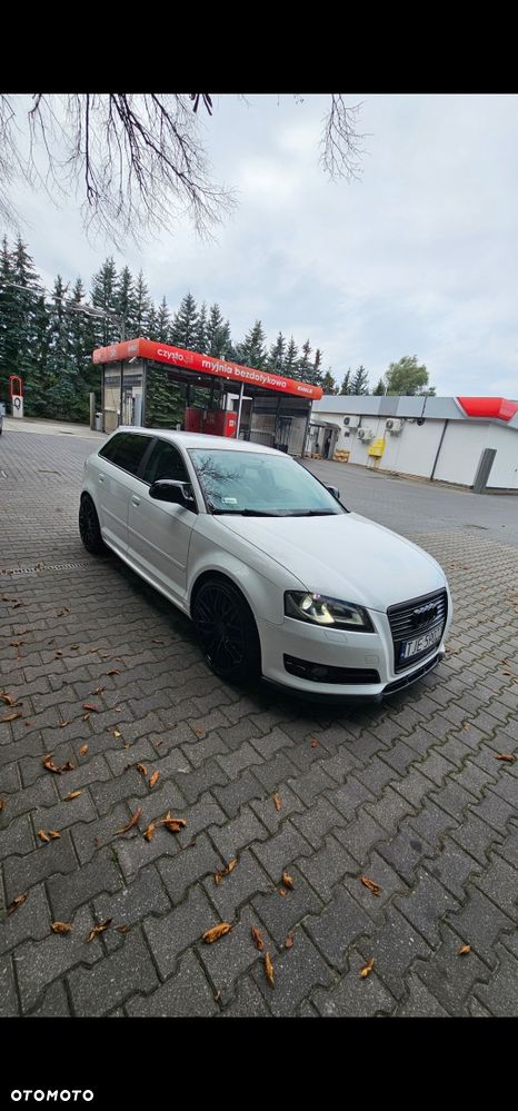 Audi A3 Sportback - 2
