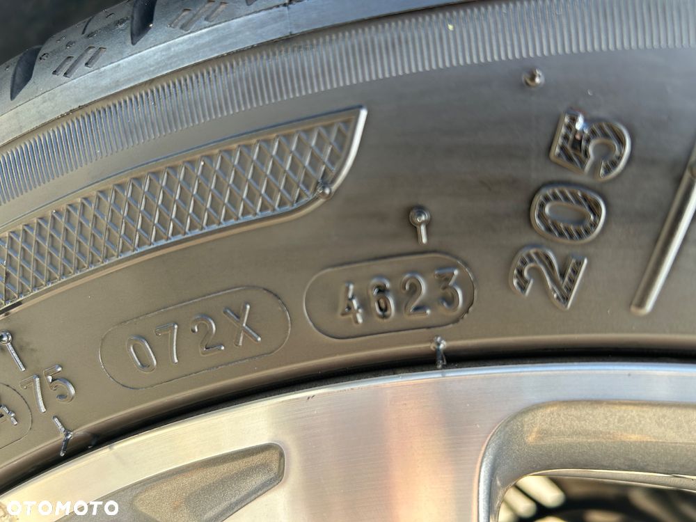 Peugeot 2008 1.6 e-HDi Allure S&S - 22