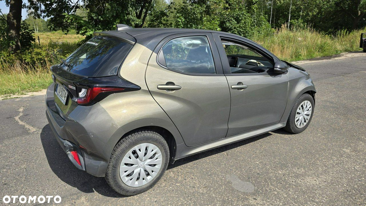 Toyota Yaris - 8