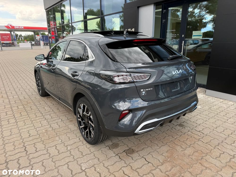 Kia XCeed 1.6 T-GDI Tribute DCT - 3