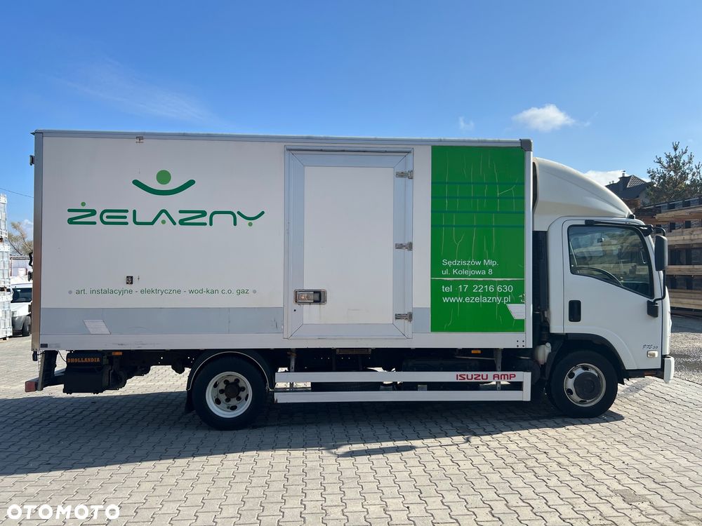 Isuzu P75 3.0 - 2