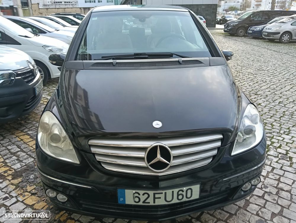 Mercedes-Benz B 200 CDI - 2