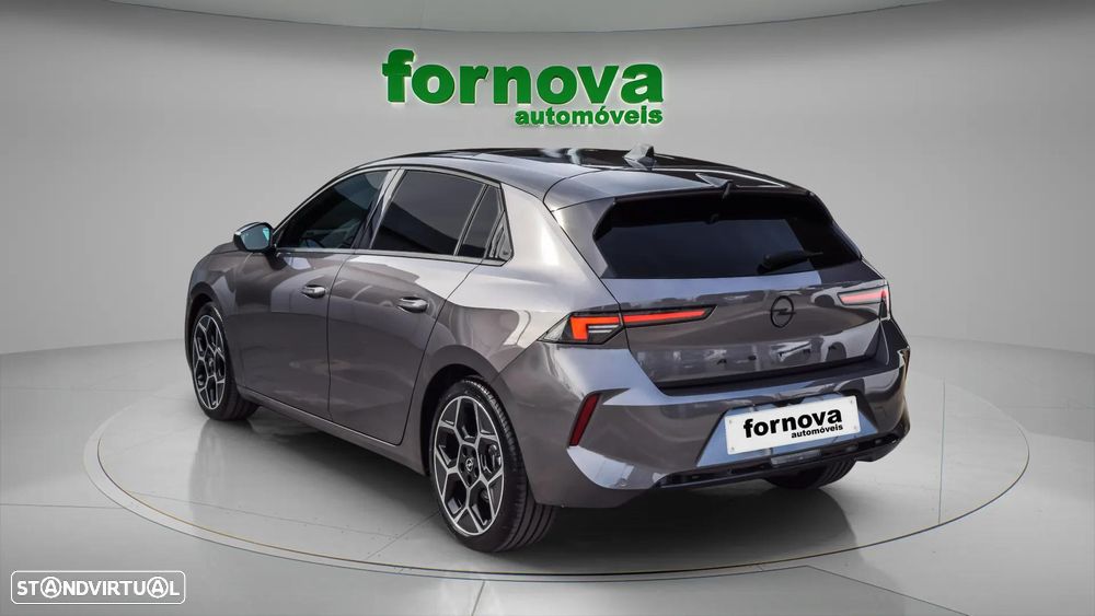 Opel Astra 1.2 T GS Aut. - 10