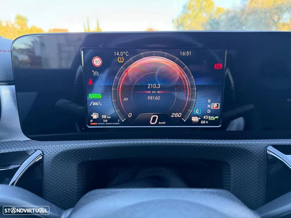 Mercedes-Benz CLA 250 e - 16