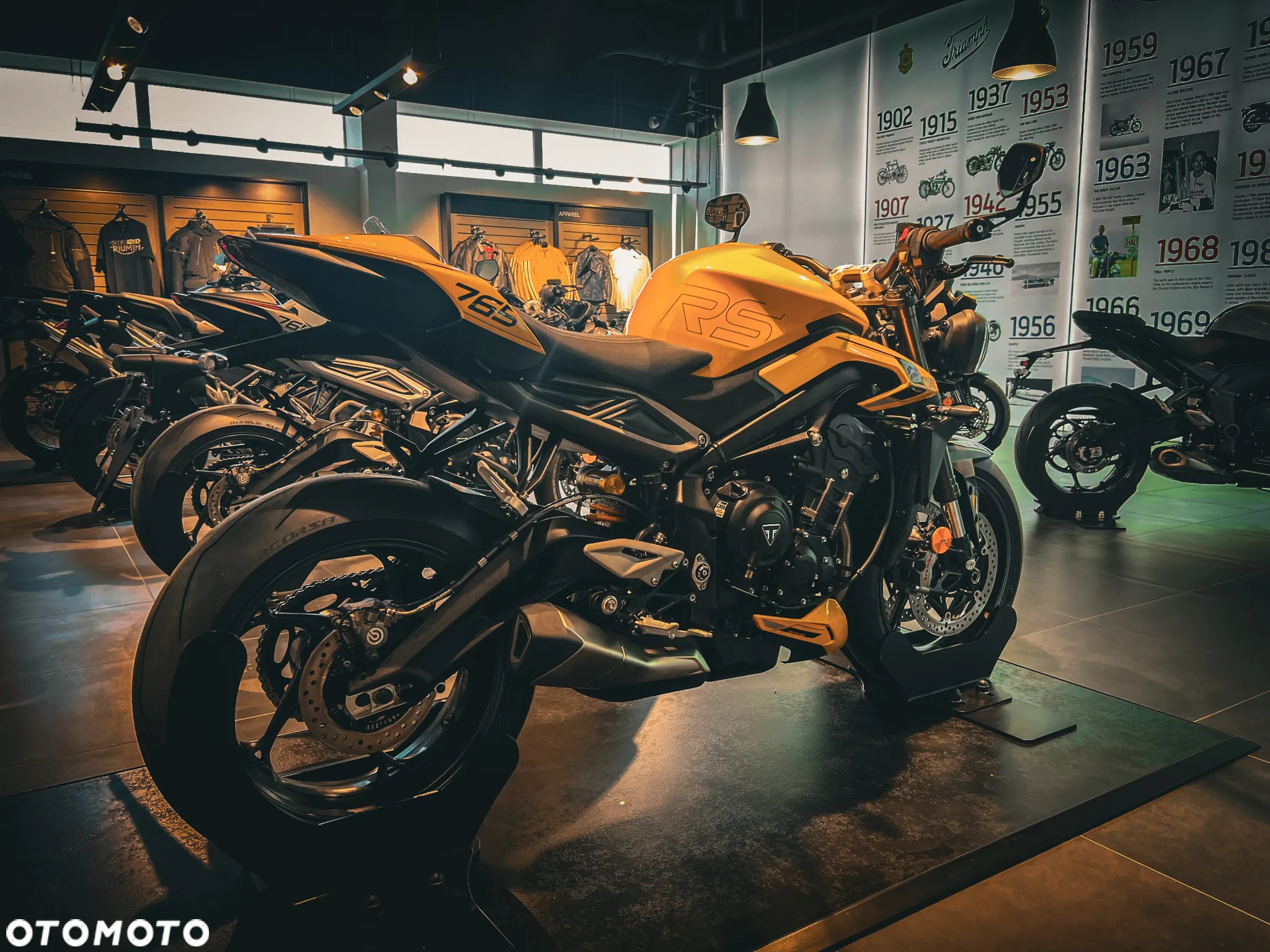 Triumph Street Triple - 6