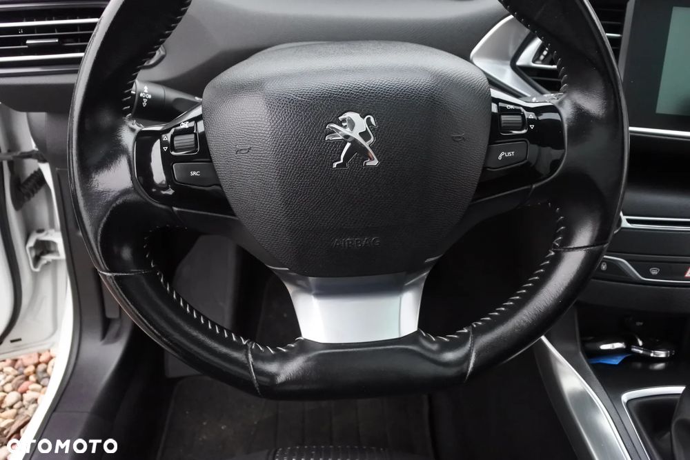 Peugeot 308 PureTech 130 GPF EAT8 Stop & Start Allure - 18