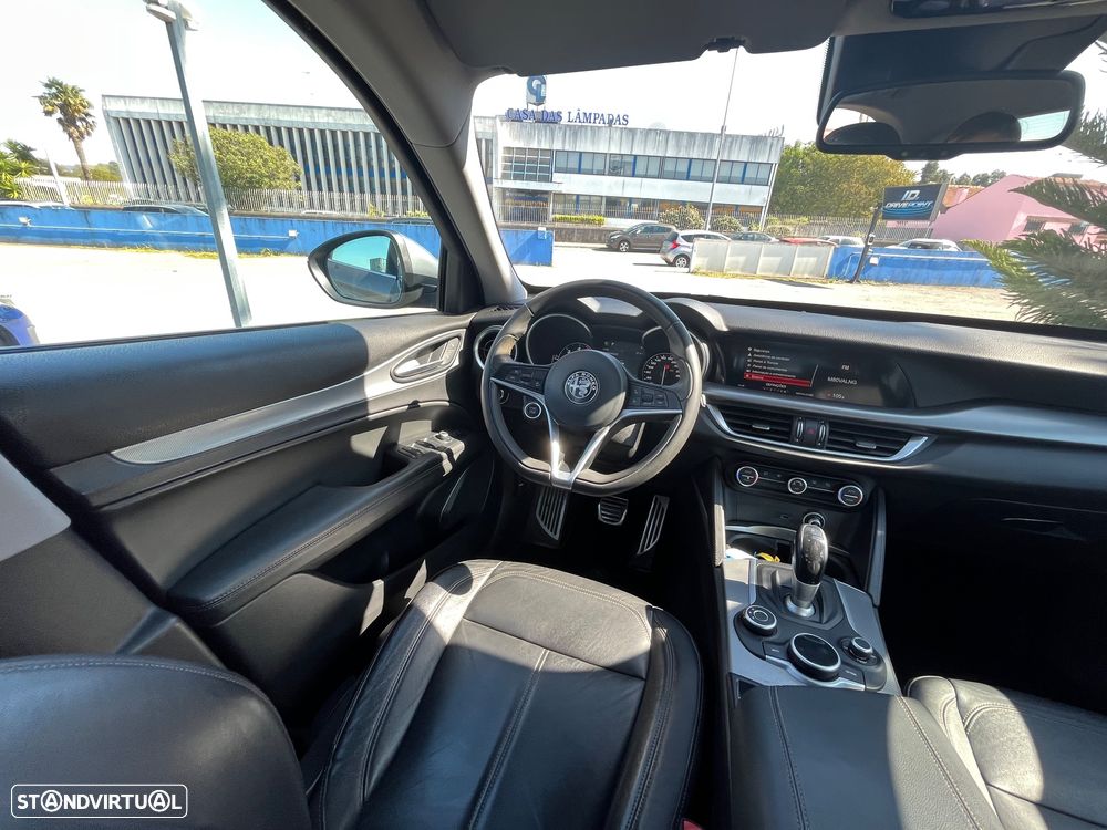 Alfa Romeo Stelvio 2.2 D Super AT8 - 51