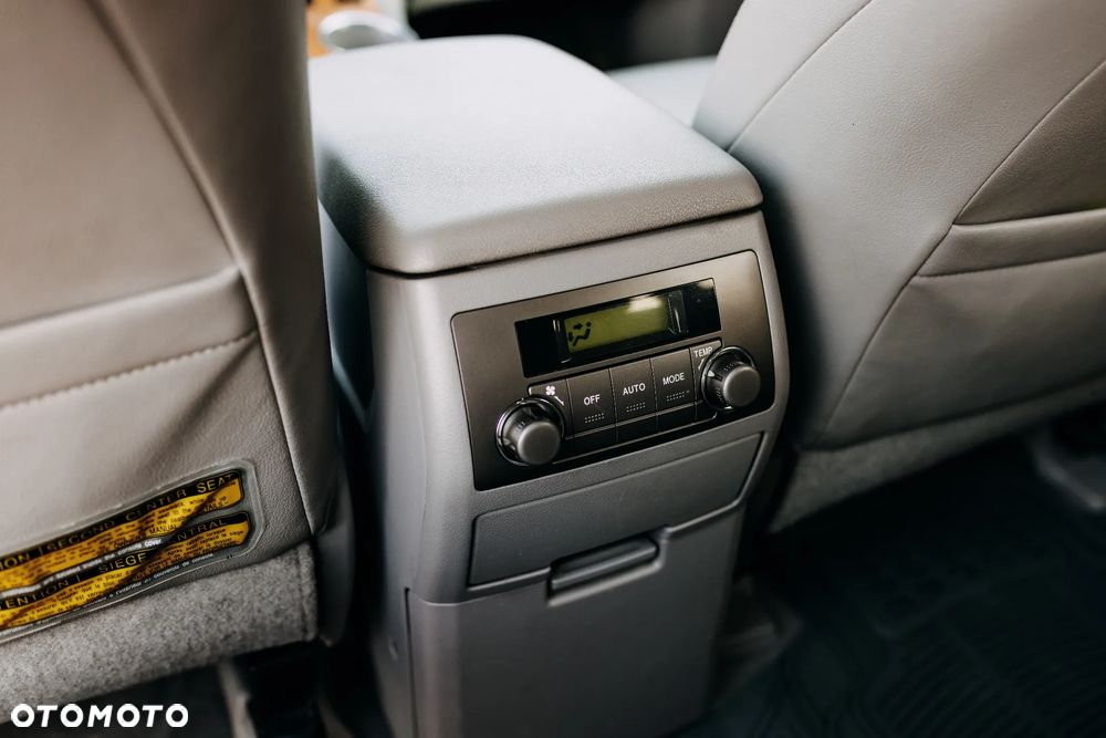 Toyota Highlander - 15
