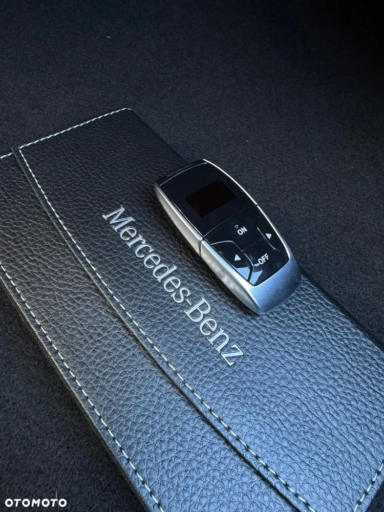 Mercedes-Benz Klasa E 400 d 4Matic 9G-TRONIC Exclusive - 17