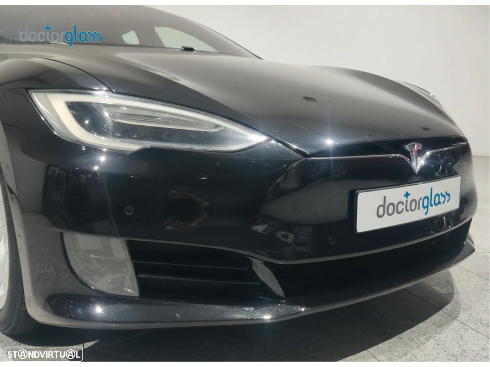 Tesla Model S 90D - 5
