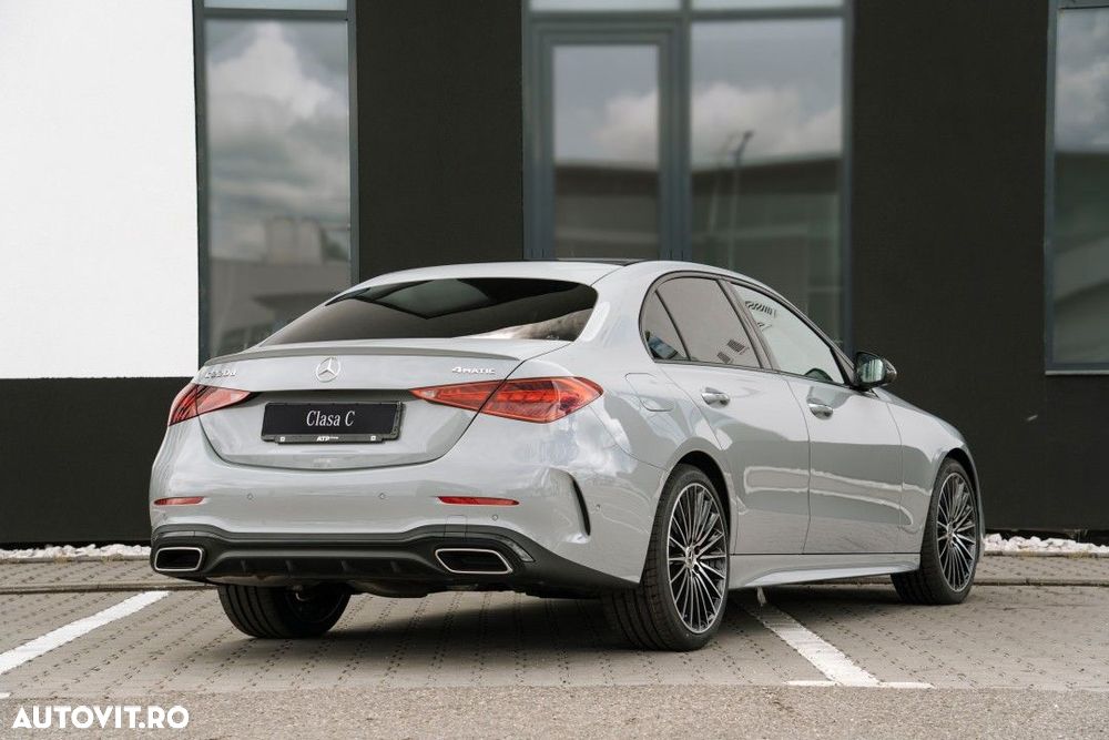 Mercedes-Benz C - 24