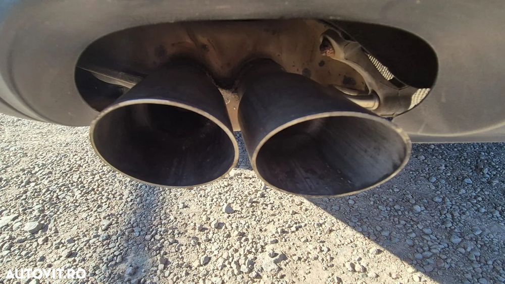 Volkswagen Passat Variant 2.0 TDI DPF Trendline - 16